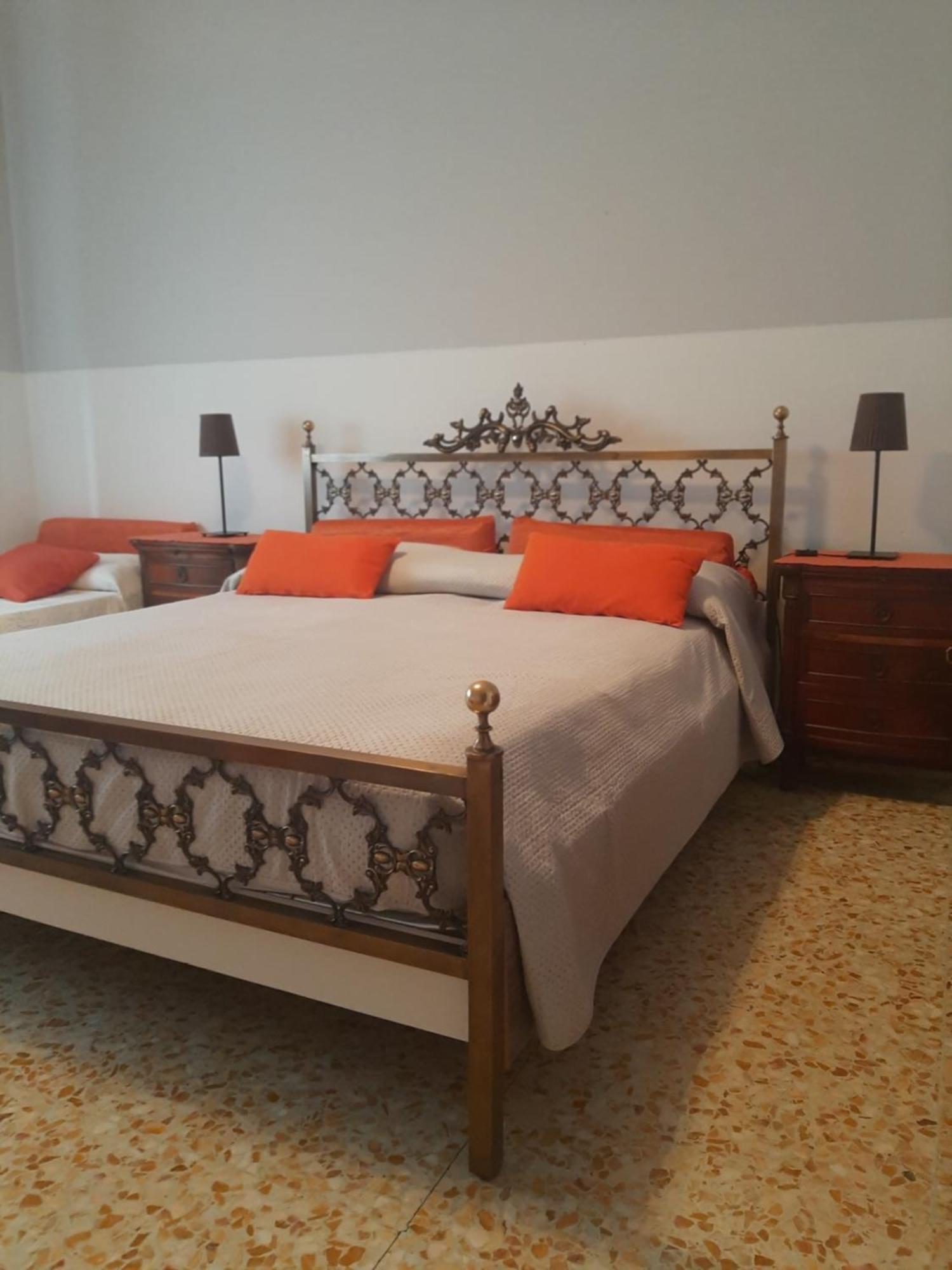 Travellers Lodge Bed & Rooms Тревізо Екстер'єр фото
