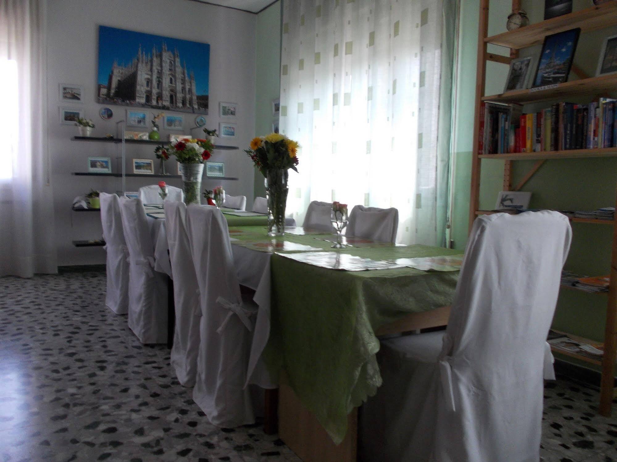 Travellers Lodge Bed & Rooms Тревізо Екстер'єр фото